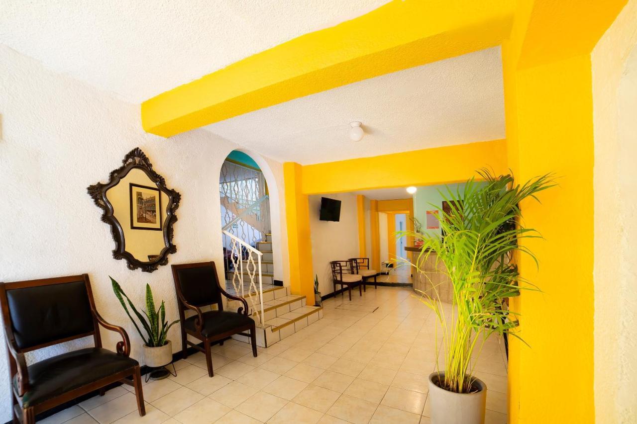 Oyo Hotel Jardin Carpio Aguascalientes Dış mekan fotoğraf